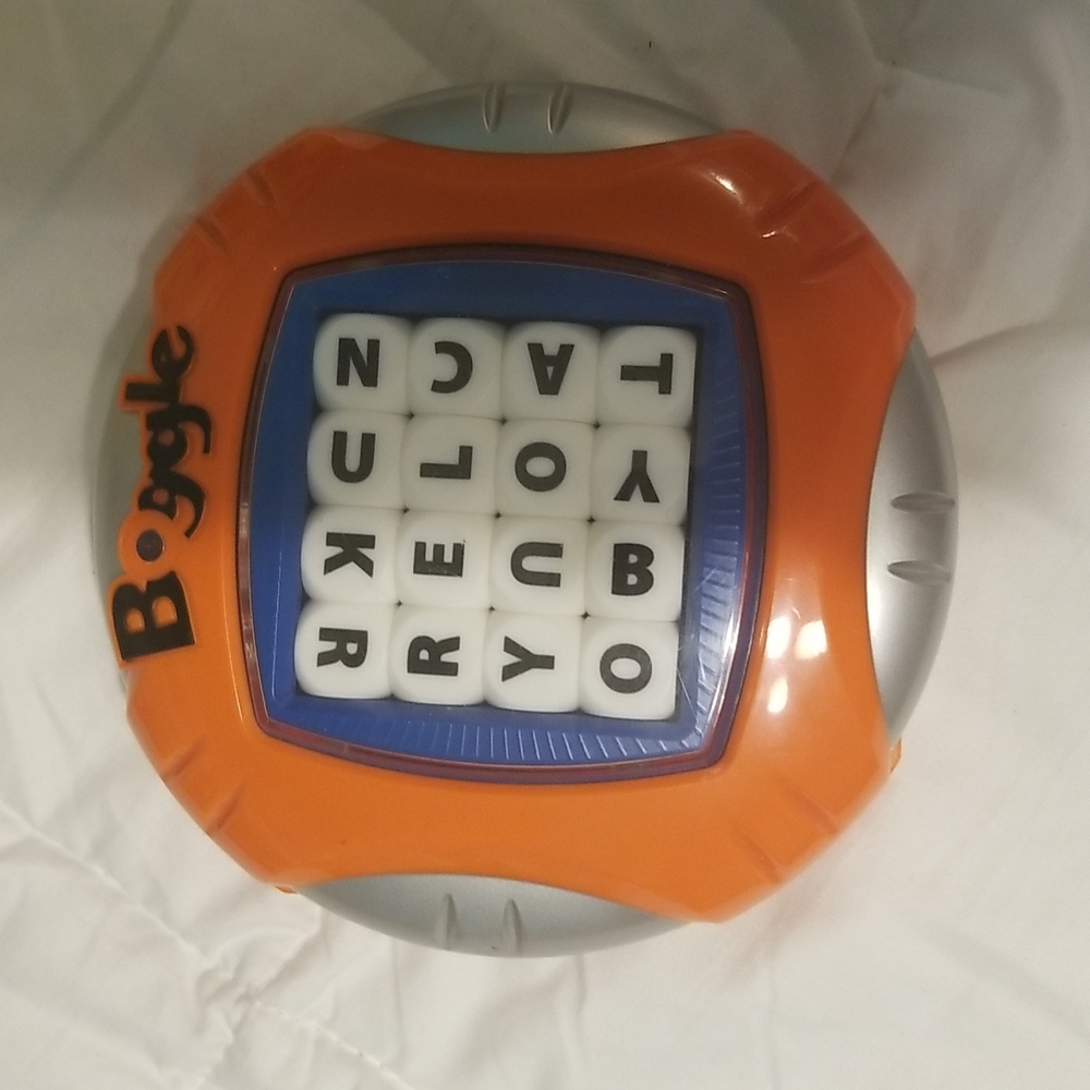 Boggle word puzzle game